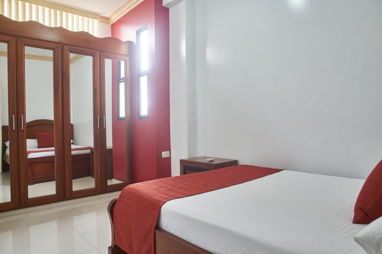Departamentos Marcecilia De 2 Y 3 Habitaciones En El Centro De Manta Dış mekan fotoğraf