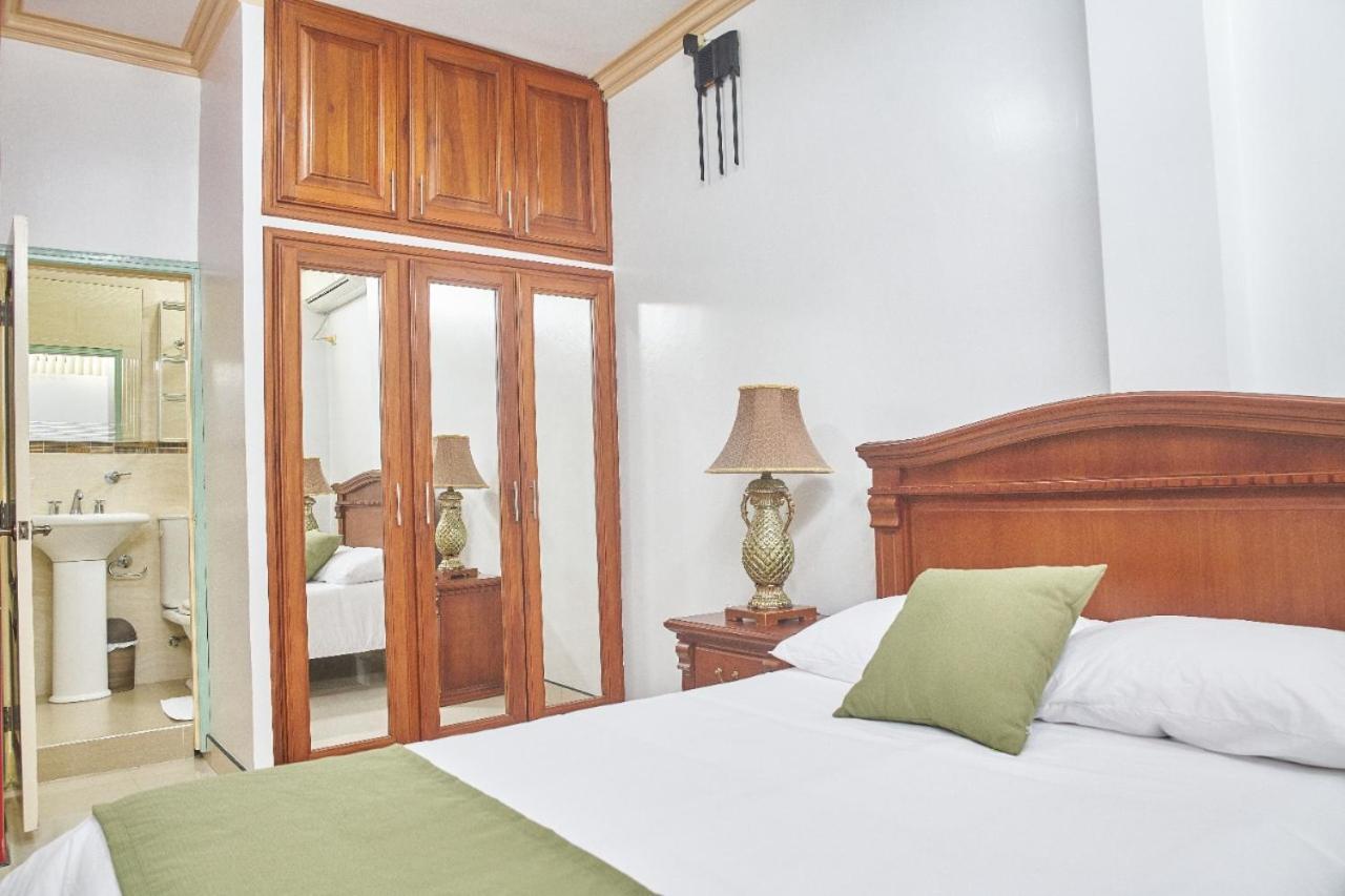 Departamentos Marcecilia De 2 Y 3 Habitaciones En El Centro De Manta Dış mekan fotoğraf