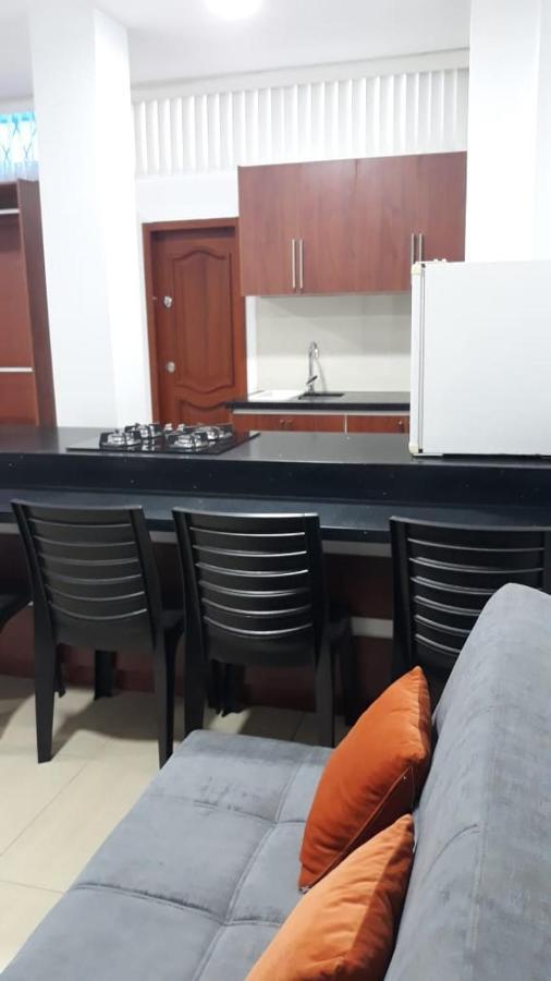 Departamentos Marcecilia De 2 Y 3 Habitaciones En El Centro De Manta Dış mekan fotoğraf